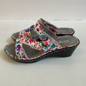 Alegria Flower Loti Blooms Wedge Sandals Sz 39 US Sz 9 Excellent Boho Country